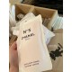 Original quality (Xiao Xiang n5 body milk bag 200ml)   is that kind of advanced ready-to-wear store fragrance flavor, completely not greasy not punch not pungent, the front tone is a light baby milk fragrance, the flavor