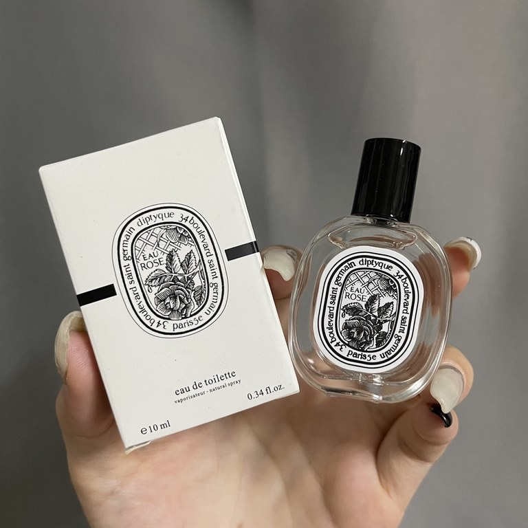 Original qualityTiptic q version 10ml   real   in stock   White Label Eau de Toilette,   spray nozzle, in stock  8   flavors, respectivelyToussaint, Sandalwood Road, Water of the Senses, Water of the Roses, Tokyo Citrus,