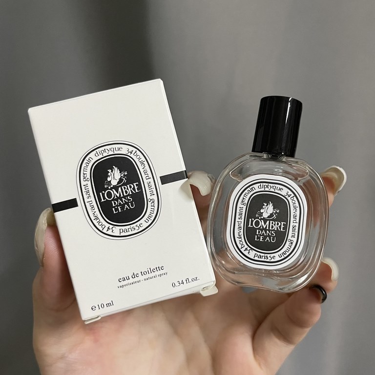 Original qualityTiptic q version 10ml   real   in stock   White Label Eau de Toilette,   spray nozzle, in stock  8   flavors, respectivelyToussaint, Sandalwood Road, Water of the Senses, Water of the Roses, Tokyo Citrus,