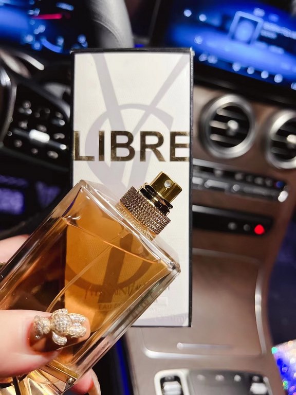 Original qualityFree Water 90mlys19 new fragrance libre edp to come ~~Saint Laurent and singer-songwriter dua lipa co-launched a new perfume libre.The libre perfume is designed for brave women, advocating freedom, and is