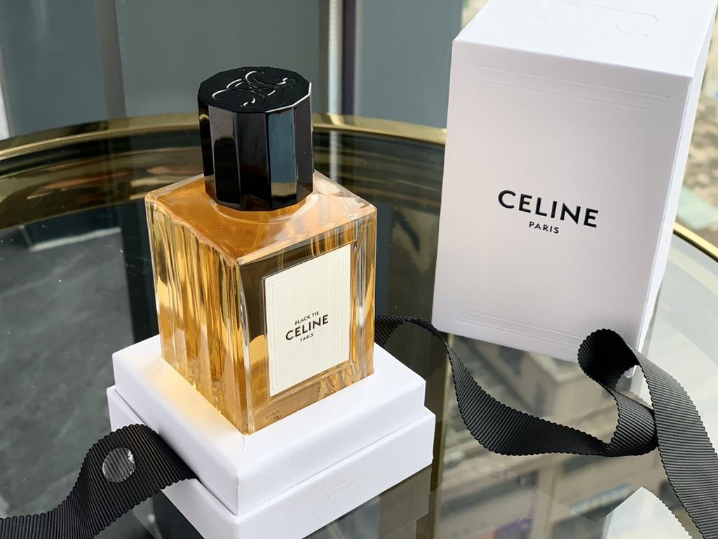 Original qualityceline perfume - dress!