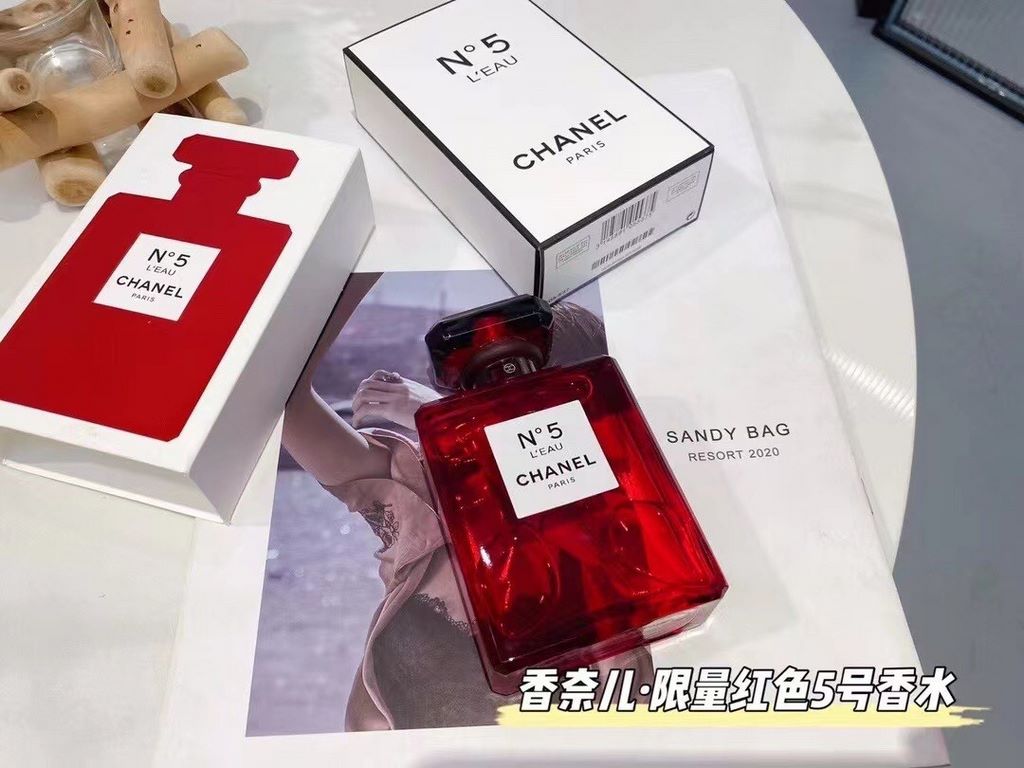 Original quality chanel chanel limited edition red No. 5 perfume 100mlchanel red limited series, No. 5 commemorative edition perfume. The perfume of the most classic work of Xiao Xiang is very suitable for Valentine's Da