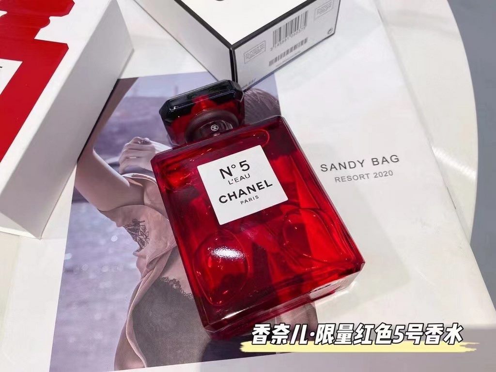 Original quality chanel chanel limited edition red No. 5 perfume 100mlchanel red limited series, No. 5 commemorative edition perfume. The perfume of the most classic work of Xiao Xiang is very suitable for Valentine's Da