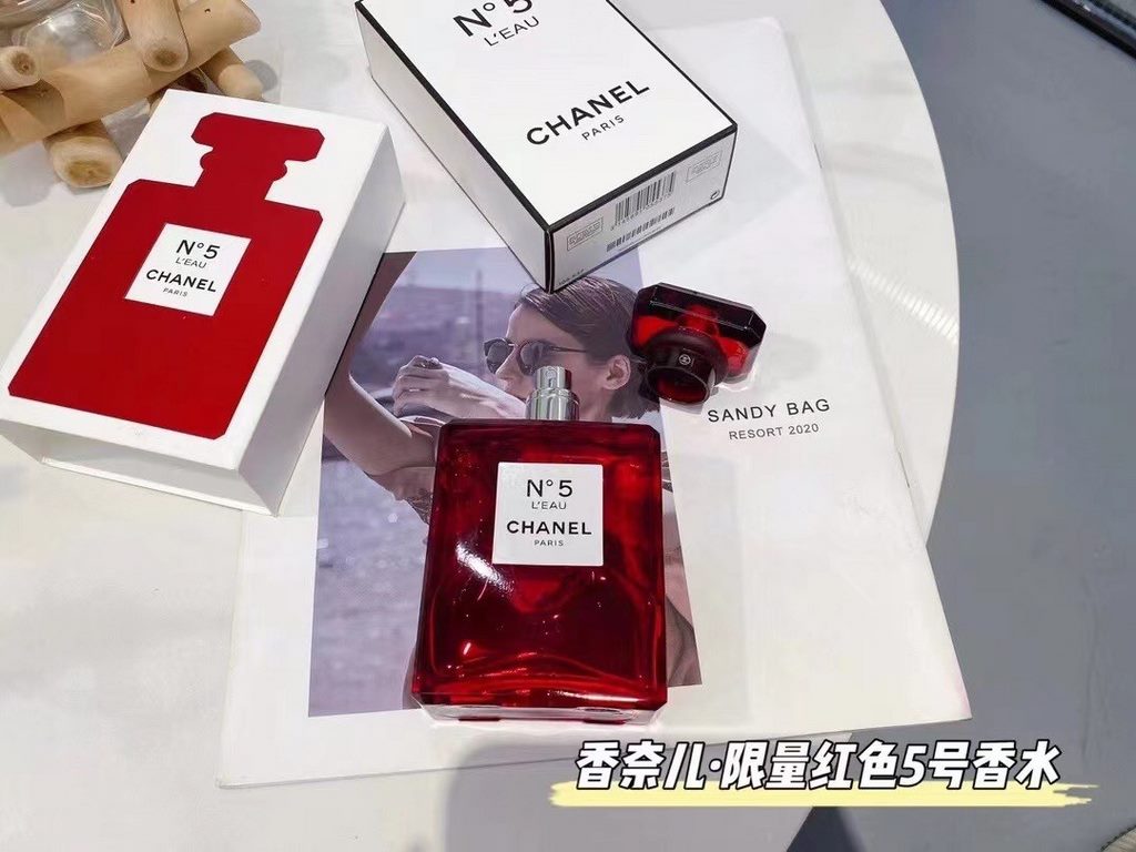 Original quality chanel chanel limited edition red No. 5 perfume 100mlchanel red limited series, No. 5 commemorative edition perfume. The perfume of the most classic work of Xiao Xiang is very suitable for Valentine's Da