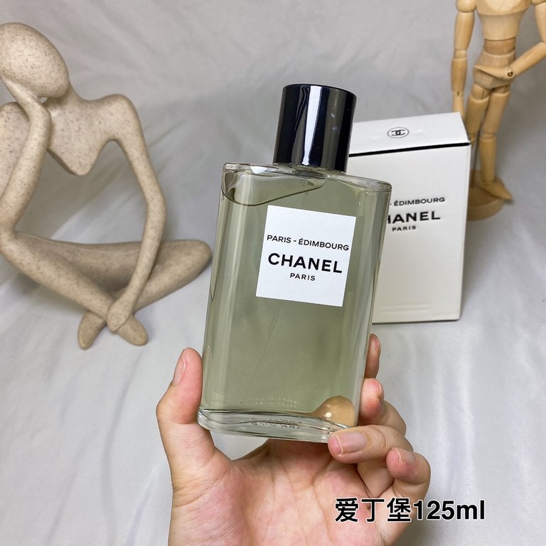 Original qualityCHANEL Eau de Toilette Edinburgh 125ml édimbourg,2021Fragrance Woody FuchsiaTop notes Lemon LimeMiddle Note Juniper BerryBase Cedar VetiverAttributes UnisexPerfumer Olivier PolgeTags woody aquatic fresh s