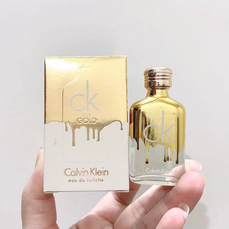 Original quality(CK unisex perfume sample set of five)   can be sprayed with the male ticket! Do not like too sweet and greasy taste of the girl into the unisex absolutely can not be wrong each bottle of 10ml ,   nozzle,