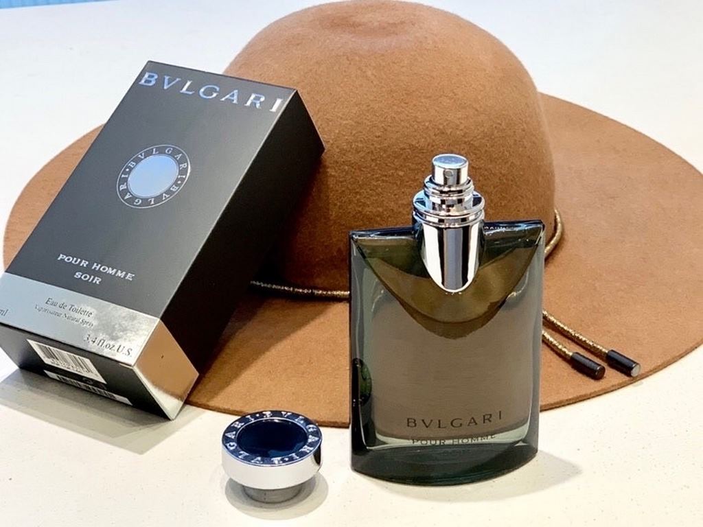 Original qualityBvlgari Darjeeling Tea Night Specter Boyfriend PerfumeBvlgari Darjeeling Tea Night Specter Boyfriend Fragrance, Scumbag Fragrance (so many names)A great perfume for boyfriends!   the smell of the devil  B