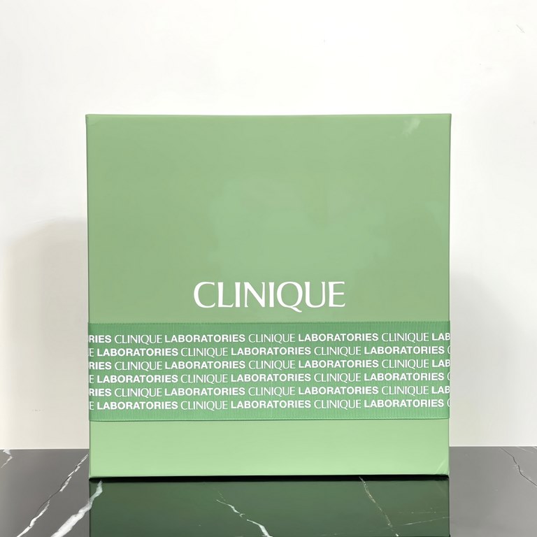 Original qualityClinique Violet Light Anti-Aging 3-Piece Set  With Gift Bag  Clinique Gift Box 3-Piece Set containsClinique Violet Light Eye Cream 15ml Clinique Violet Light Facial Cream 50ml Clinique Violet Light Essenc