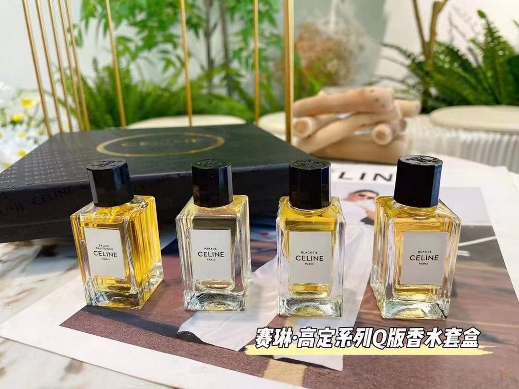 Original qualityceline celine perfume sample set of 4   celine q version of 10ml perfume set of four, the set contains uninhibited, dress, California, show off the