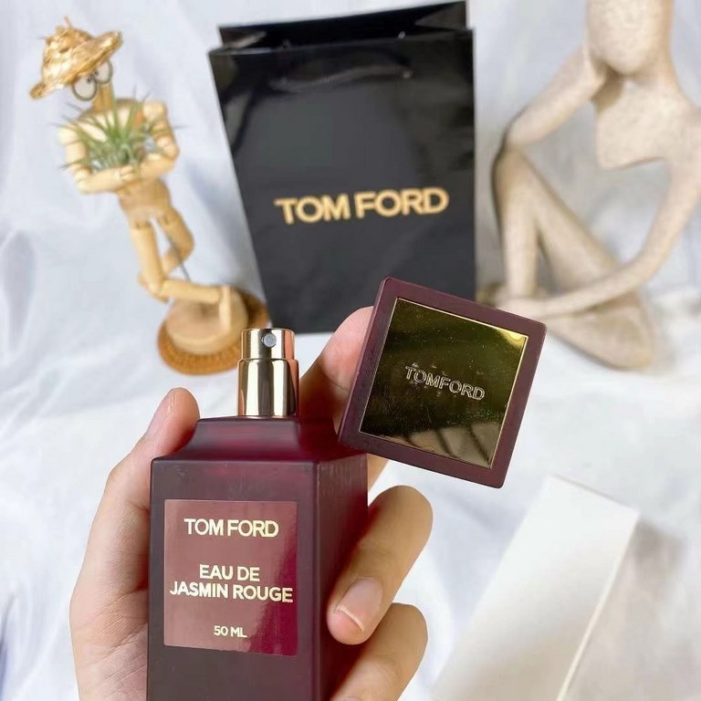 Original quality2021 new tf tom ford rouge jasmine scrub bottle 50ml edt, tom ford eau de jasmin rougeFloralTop notes bergamot citrusMiddle notes jasmine aquatic elementsBase note CardamomFloral fragrance for women. Top 