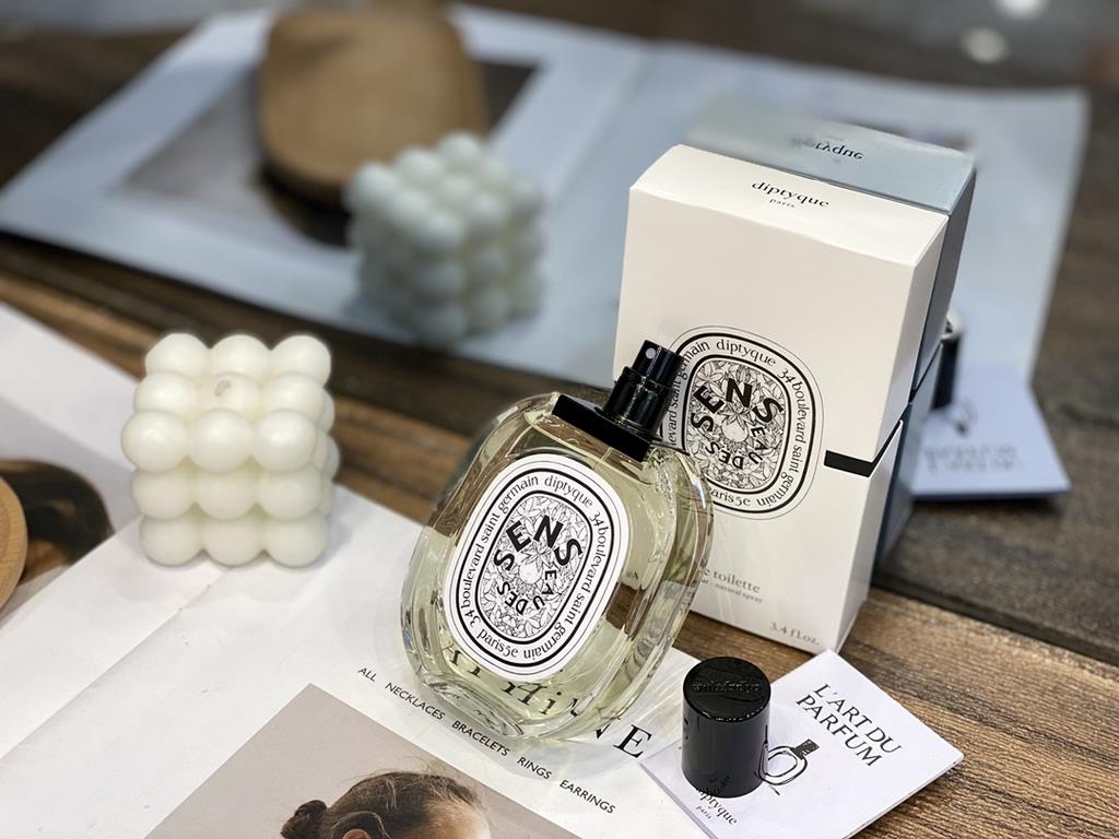 Original qualityDiptyque Sensory Water丨Memory in the HeartThe water of the senses is extracted from different parts of the bitter orange tree (leaves, fruits, flowers) thatIt's one that makes your eyes, nose and ears. I 