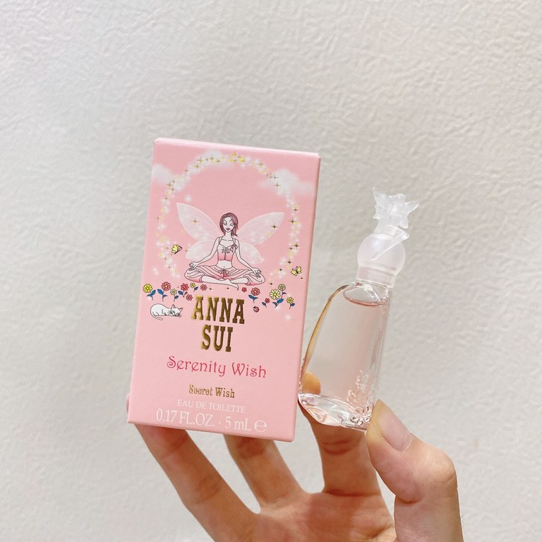 Original quality(Anna sui Q perfume sample set of five)  Arrived! Anna suiAnna sui perfume set women's gorgeous 5-piece Q sample set Tsukumo Pegasus Unicorn Perfume 5m Gold   Tsukumo Mermaid Perfume 5ml Blue  Tsukumo Peg