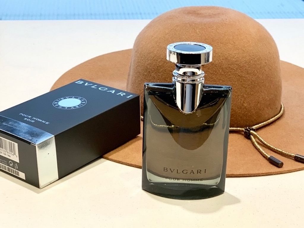 Original qualityBvlgari Darjeeling Tea Night Specter Boyfriend PerfumeBvlgari Darjeeling Tea Night Specter Boyfriend Fragrance, Scumbag Fragrance (so many names)A great perfume for boyfriends!   the smell of the devil  B