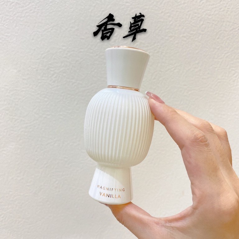 Original quality(Bvlgari Essence of Mellow Perfume Musk 40ml)   spot ⑤ flavor musk - bergamot - rose - patchouli - vanilla  to his girlfriend's incense, the whole body of the pure white porcelain bottle of the white vase