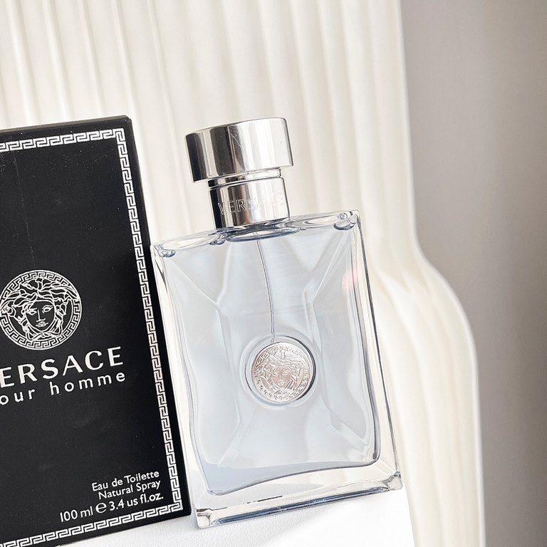 Original qualityVersace eponymous men's perfume arrives ...... in love with the smell of the boyfriend on the body Chopping female incense - captured the goddess assisted goddess   Versace eponymous men's perfume like th