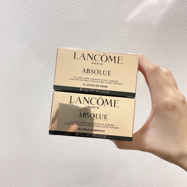 Original quality(Lancme Essence Loose Powder 15g genuine)   spot 2 colors  01 No. 02  new arrivals   by the value of the powder I have to say that the Lancme Essence series of products bar bar ah ~ before going to the co