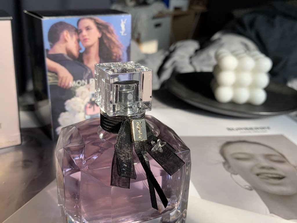 Original qualityCounter ysl saint laurent mon paris reverse paris women's perfume edp1Floral ParisYSL Reverse Paris Flower Overflow is the entire Reverse Paris series in the fragrance sense of hierarchy.The most obvious,