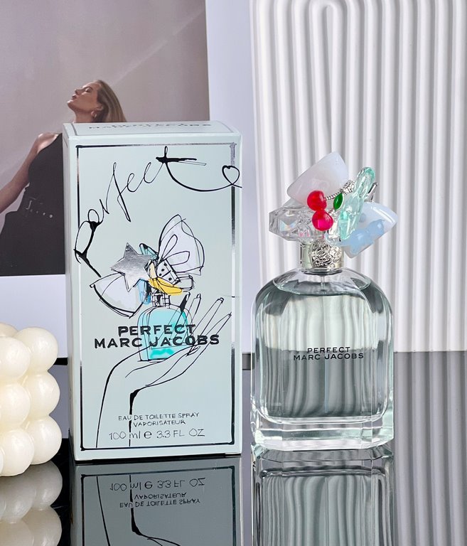 Original quality New Arrival   Mark Moger Miss Play Beauty edt Eau de Toilette for Women 23 100ml!  The garden of confidence that is uniquely mineMARC JACOBS Mojie Miss Play Beauty Ms. fragrance bottle cap is composed of