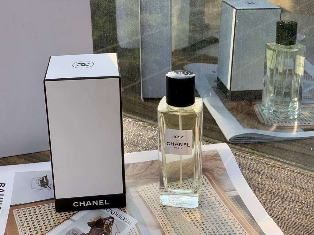 Original quality High Definition Perfume 75ml Flavor 1957chanel chanel collection perfume #1957Fragrance FuchsiaTop notes Pink Pepper Coriander MuskcitralMiddle Note Orange Blossom Musk JasmineBase Note Vanilla, Honey, M