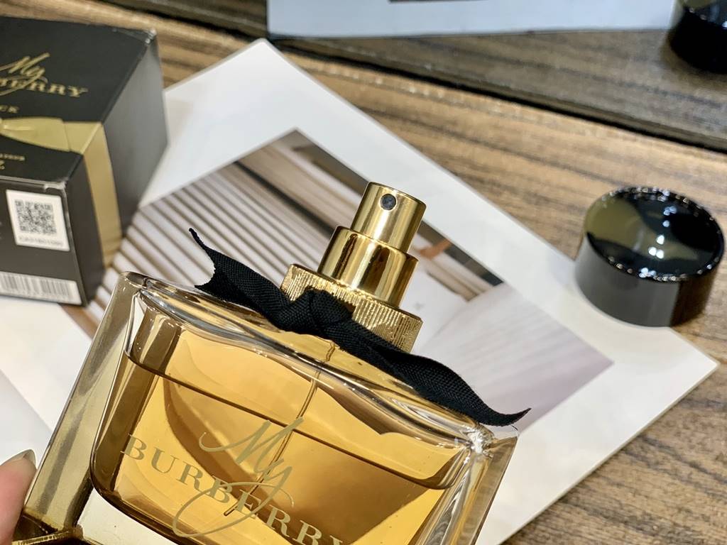 Original quality Burberry Perfume 90ml Black Exclusive   Actual   Arrived   Burberry Black Exclusive Perfume 90ml my burberry black my burberry black edition parfum black exclusive women's perfume 90 ml,   The scent star