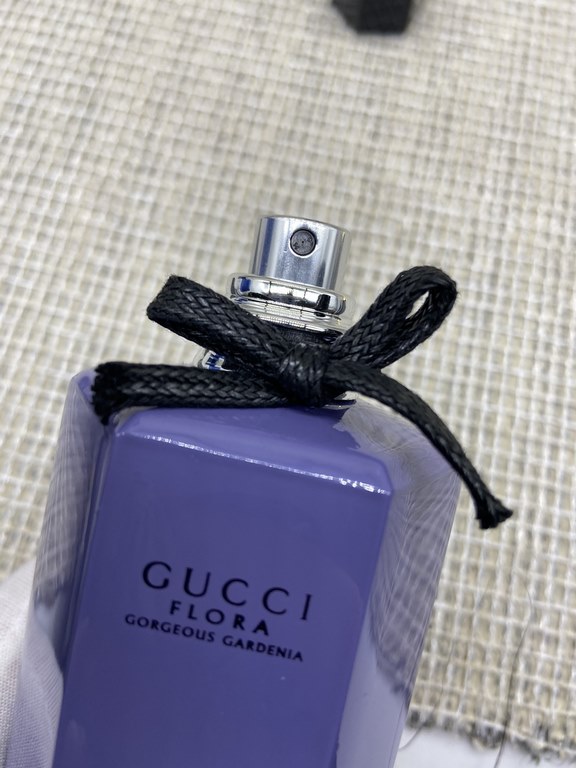 Gucci Orange Blossom (Collector's Edition) 100ml (Hit Up Offer)Fragrance Floral FruityTop Note Red Berry PearMiddle Note Gardenia EggplantBase note Patchouli Brown SugarAttributes female fragrance