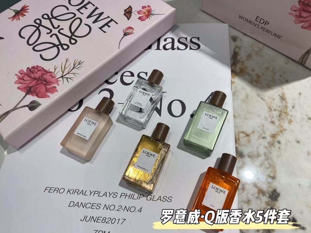 Original qualityLoewe Perfume Sample 5 Piece Powder Box  5×7.5ml.POWDER BOX SMELL Classic Lady, Miracle Skylight, Coral Sea, Solo Manifesto, Muse of Light.