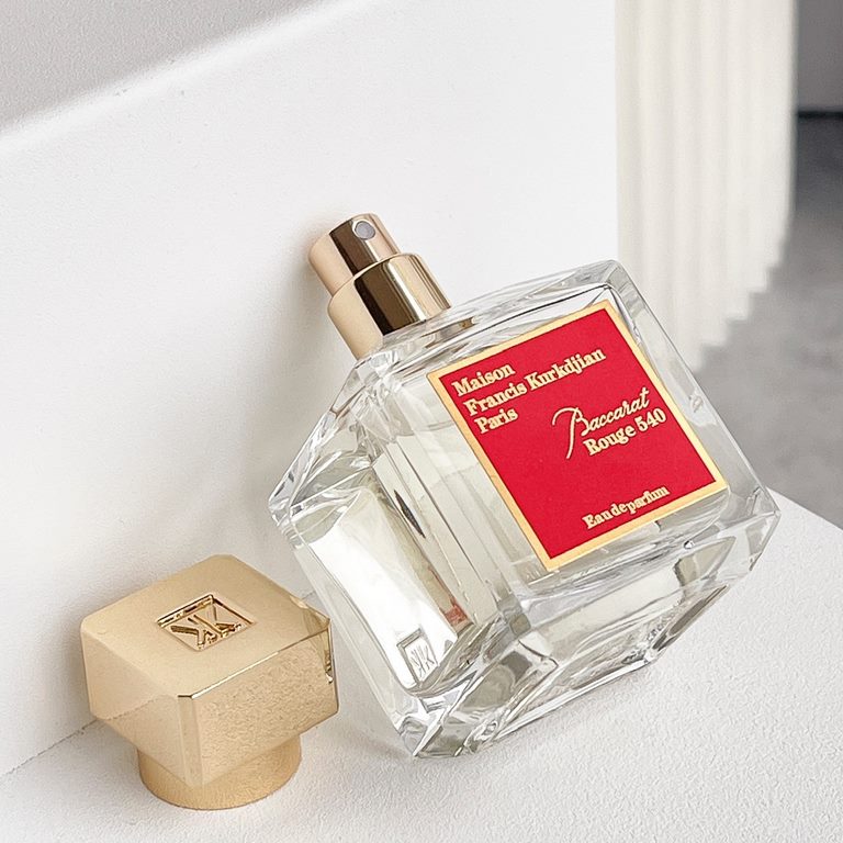 Original quality540edp by Francourgian.Also known as Red Baccarat, it is considered an excellent perfume, controversial but still very capable and memorable! Many veteran perfumers say they've never smelled a perfume lik