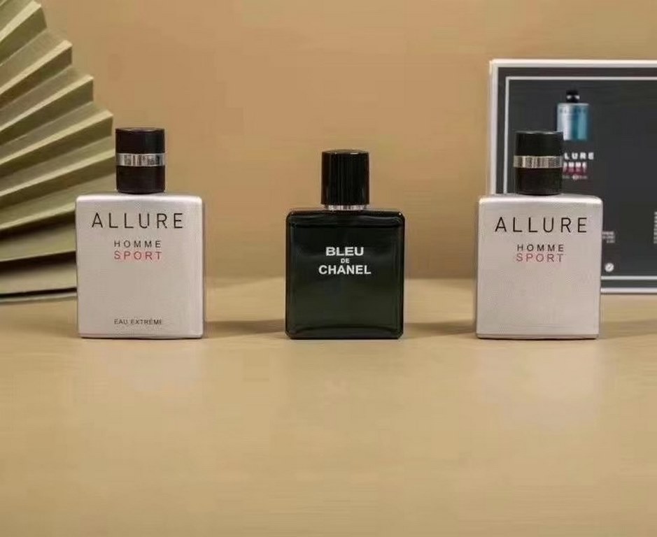 (Small fragrance sports men's perfume 3 sets  25ml)   Classic three-piece set A box with 3 different Chanel perfume gift sets inside. Contains azure eau de toilette   glamorous sports   glamorous sports cologne, three di