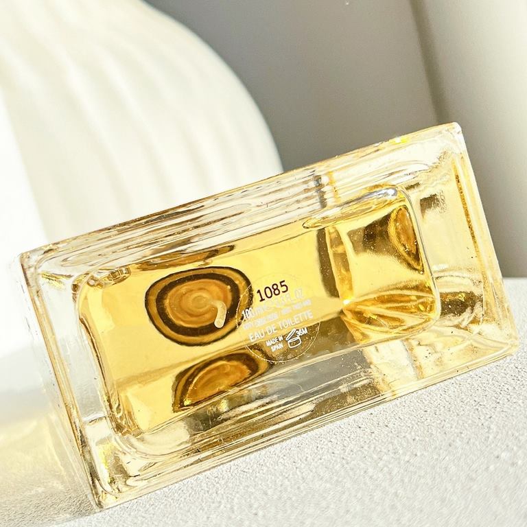 Original quality .burberry hero Jun Yong heart men's new perfume recommended hero is burberry recently launched a men's fragrance, but also riccardo tisci on the creative director of burberry after the design of the firs