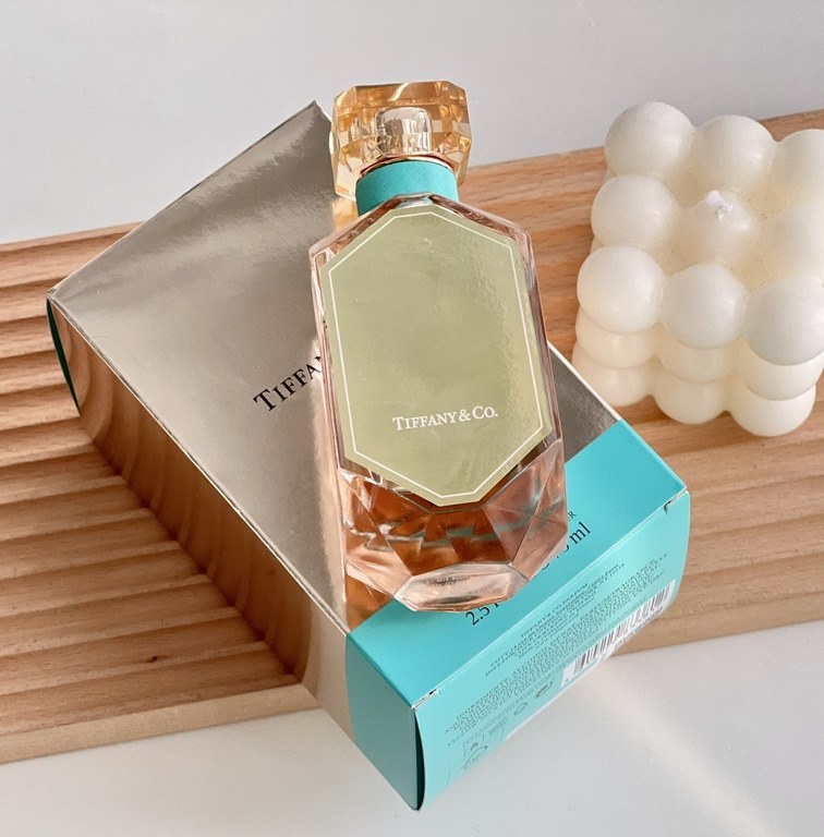 Original qualityTiffany Rose Gold Women's Diamond Shape Perfume Intense 75mlAbsolutely beautiful dream perfume tiffany