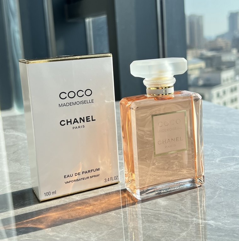 Original qualitychanel's perfume from not let people disappointed this bottle of fuchsia perfume bottle heavy texture flavor is also distinctive let a person's heartbeatTop note Sicilian mandarin orange Calabrian bergamo