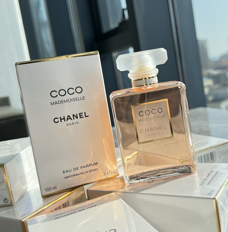 Original qualitychanel's perfume from not let people disappointed this bottle of fuchsia perfume bottle heavy texture flavor is also distinctive let a person's heartbeatTop note Sicilian mandarin orange Calabrian bergamo