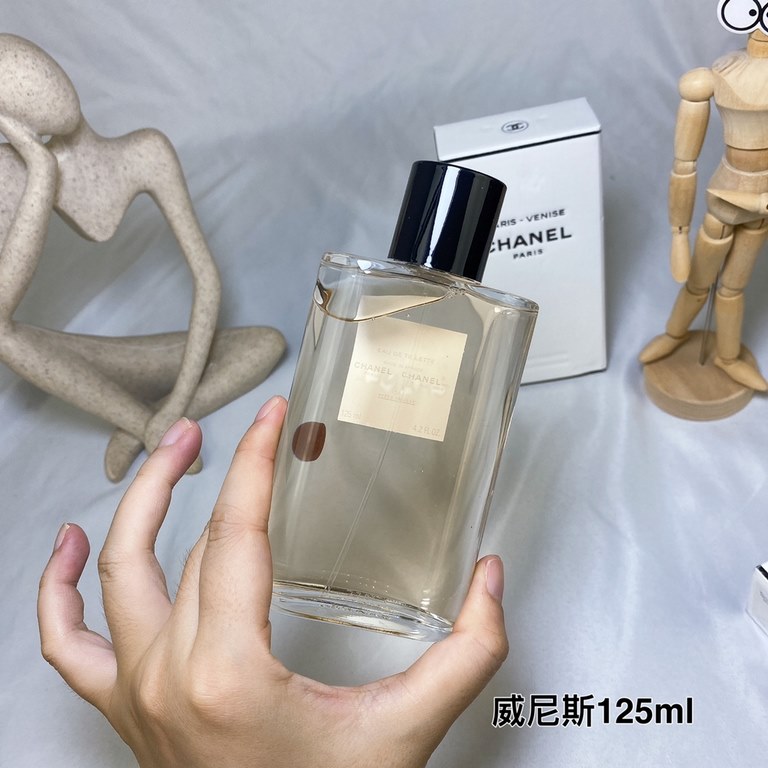 Original qualityChanel Water of Venice Perfume 125ml Venise,2018Fragrance notes OrientalTop notes pink pepper orange bergamot lemon lemon bitter orange leafMiddle Note Neroli Oil Iris Rose Old Stork Ylang YlangBase Note 