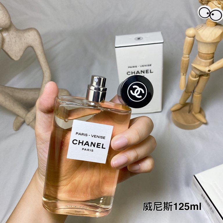 Original qualityChanel Water of Venice Perfume 125ml Venise,2018Fragrance notes OrientalTop notes pink pepper orange bergamot lemon lemon bitter orange leafMiddle Note Neroli Oil Iris Rose Old Stork Ylang YlangBase Note 