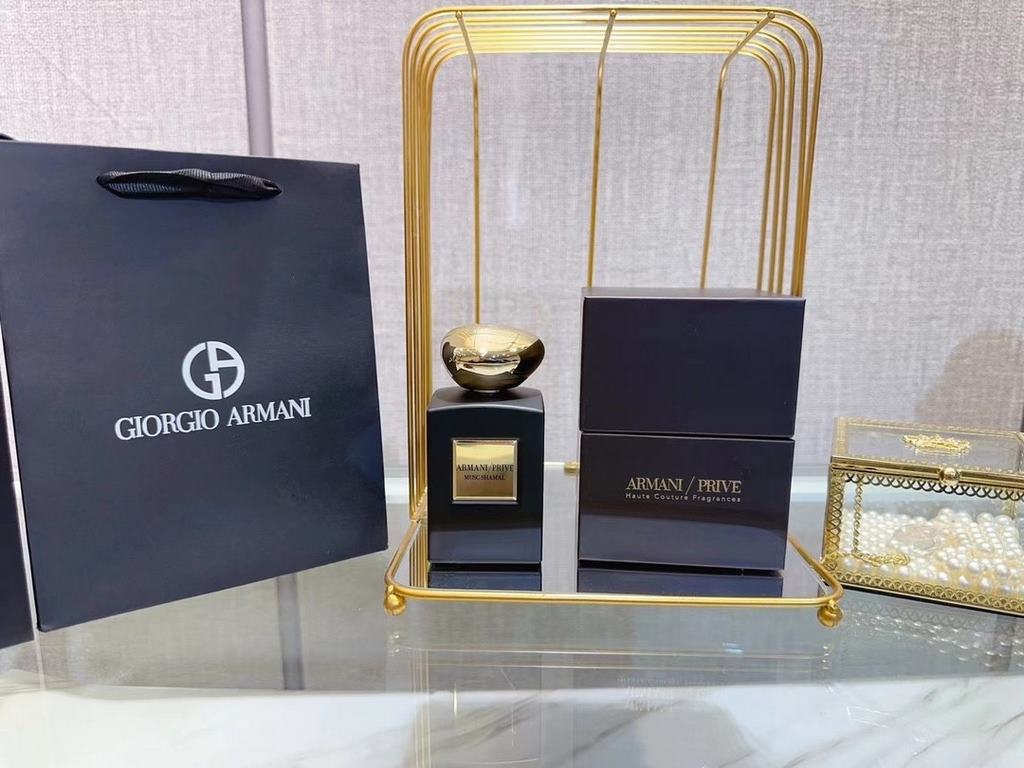 Original qualitygiorgio armani musc shamalarmani prive musc shamal limited edition fragrancearmani prive musc shamal neutral fragranceThe series of fragrances are only treasured by a very small number of fragrance lovers