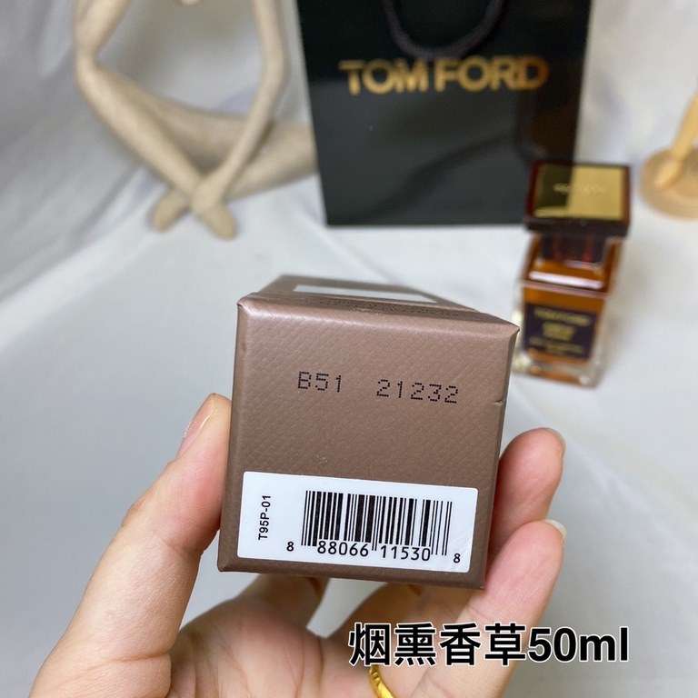 Original quality tf ford 2021 new perfume ebene fume smoky ebony 50mlTop notes Peruvian Sacred Wood, Violet Leaves, Incense, Black PepperMiddle notes laudanum, papyrus, rose, acacia, leatherBase notes Ebony, Guaiacwood, 