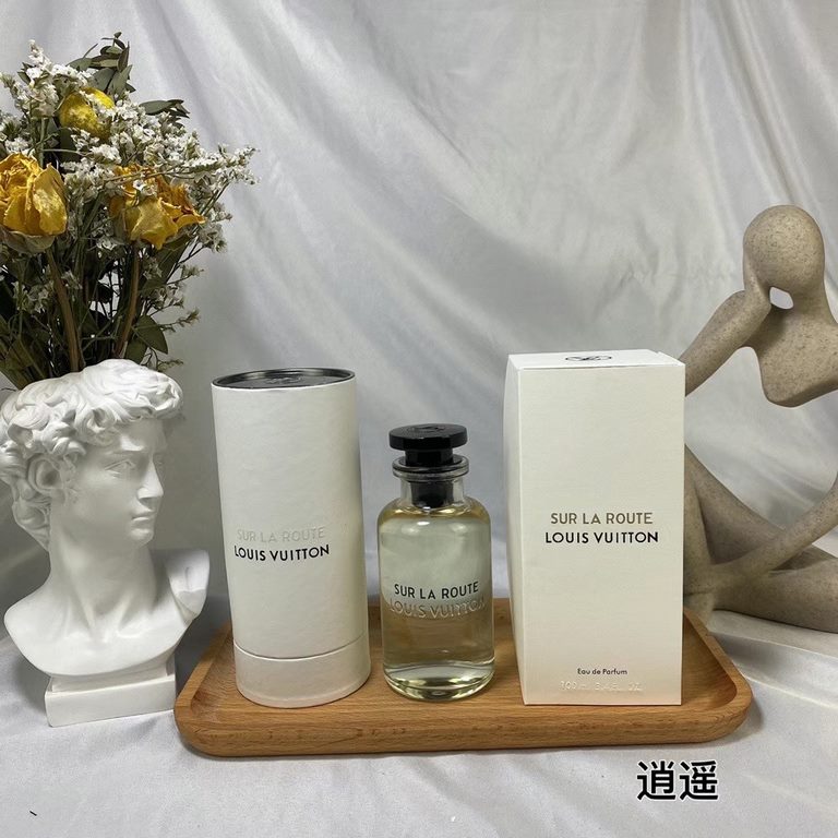 Original quality Picture is full, spot flavor recognize text  LV perfume 100ml! Flavors transparent bottle rose peach, peak, infinite, intoxication, dawn, rose in the wind, getaway, infinite, rely on, turbulence, shine, 