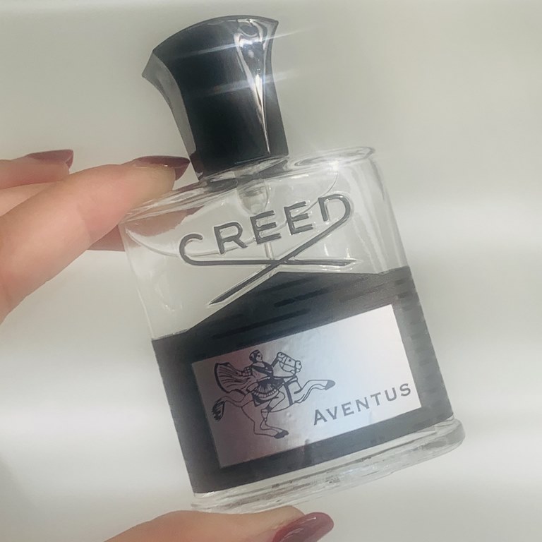 Original qualityCreed Perfume Medium Sample 30ml Set of 4! 30ml x 4 with spout. Contains Silver Mountain Spring, Junior Empire, Irish Green Flower, Napoleon's Water.