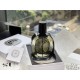 Original quality small gift boxDiptyque Black Label Duke Dream Diptyque Orpheon 75ml.Top note juniper berriesMiddle note JasmineBase notes powder, cedar and vanillaThis eau de toilette was launched to celebrate Diptyque'