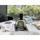 Original quality small gift boxDiptyque Black Label Duke Dream Diptyque Orpheon 75ml.Top note juniper berriesMiddle note JasmineBase notes powder, cedar and vanillaThis eau de toilette was launched to celebrate Diptyque'