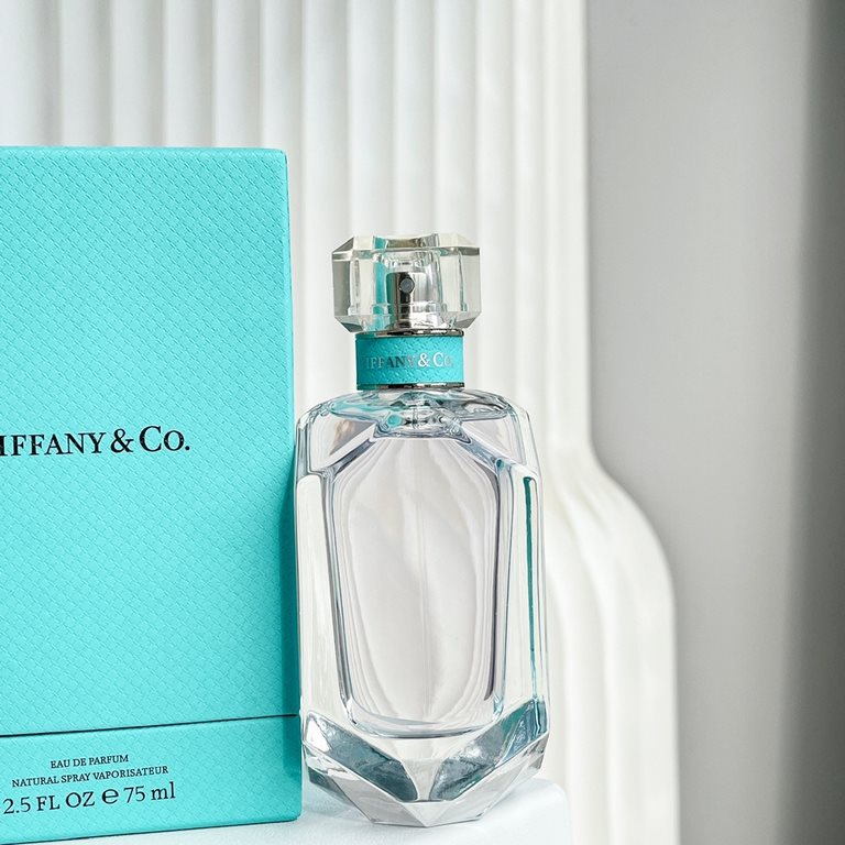 Original qualityTiffany classic model perfume! Fragrance Eau de Toilette Fragrance Floral and Fruity Fragrance Top Citrus Middle Iris Bottom Patchouli, Musk This perfume is the iris as the main fragrance to create a flor