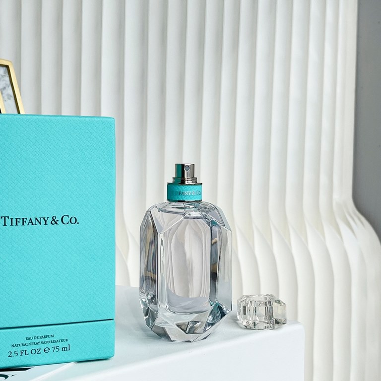 Original qualityTiffany classic model perfume! Fragrance Eau de Toilette Fragrance Floral and Fruity Fragrance Top Citrus Middle Iris Bottom Patchouli, Musk This perfume is the iris as the main fragrance to create a flor