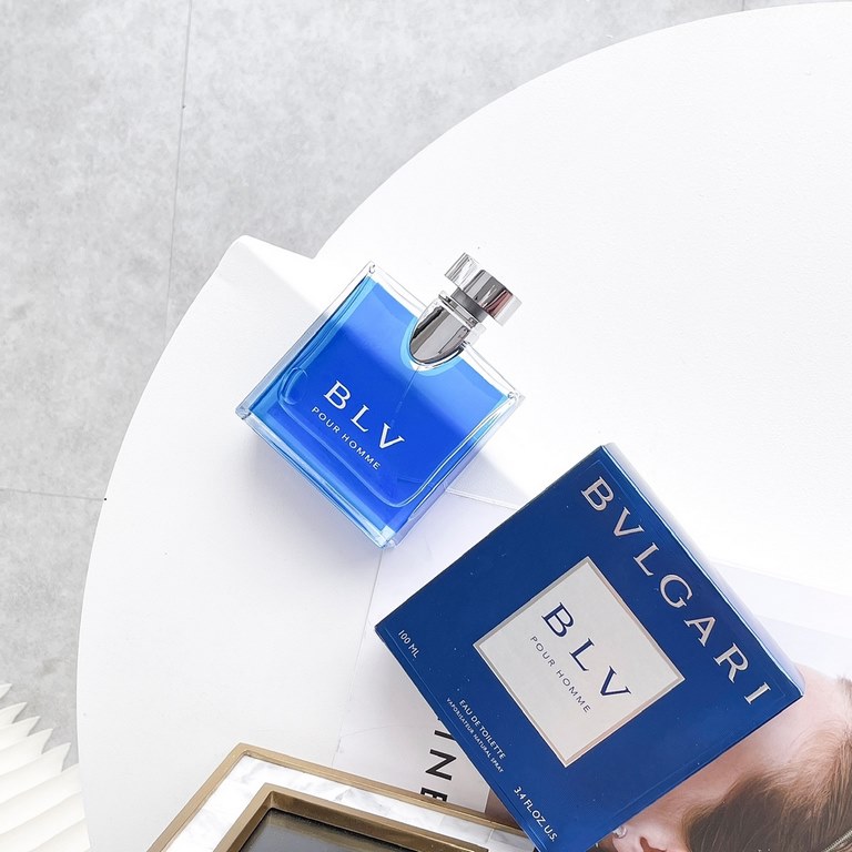 Original qualityBvlgari Blue Tea (Bvlgari Blue) is a men's fragrance with a distinction, in the 13th perfume Oscars academia del profumo awards, Bvlgari this bottle of Blue Tea in one fell swoop to win three awards the b