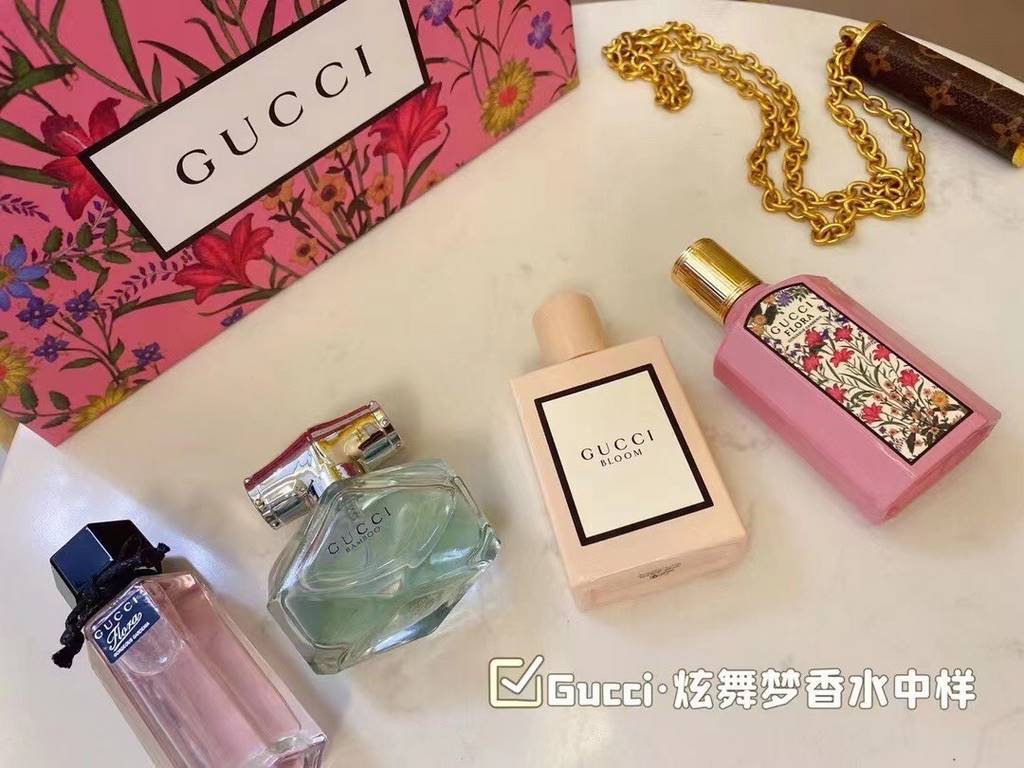 Original qualityGucci Dazzling Dream Perfume Medium Sample Set of 4  Gucci Flourishing Dreams Perfume Medium Sample 25ml Set of 4, 25ml x 4 with sprayer.Contains Gardenia, Bamboo Rhythm, Flourishing Flower, Emanuelle.A g