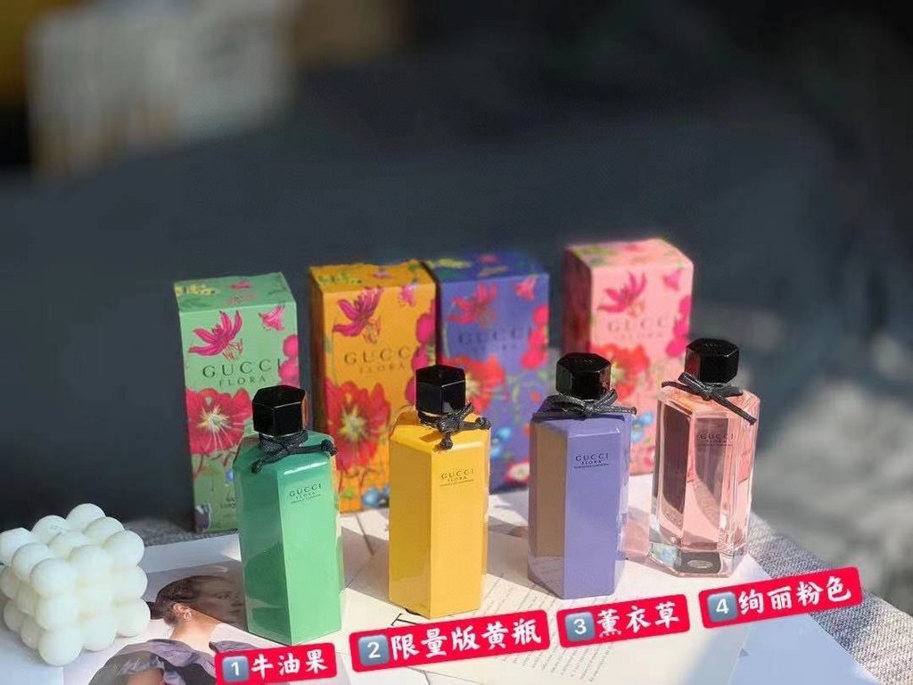 Original qualitygucci flower dance perfume series, each flavor is the counter in the sale of the popular models, 4 flavors, each bottle of 100ml.1 gucci Flower Dance Avocado PerfumeTop notes lemon, pear, watermelon.Middl