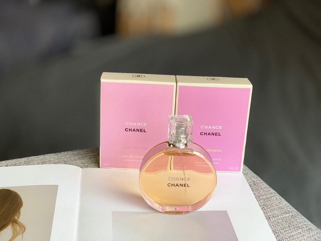 Original quality1 Orange Encounter 100mlEnergized with the small bitter fruity notes of blood orange and the sweetness of jasmine, CHANEL's new generation of perfumers presents a vibrant, long-lasting and robust woody-fl