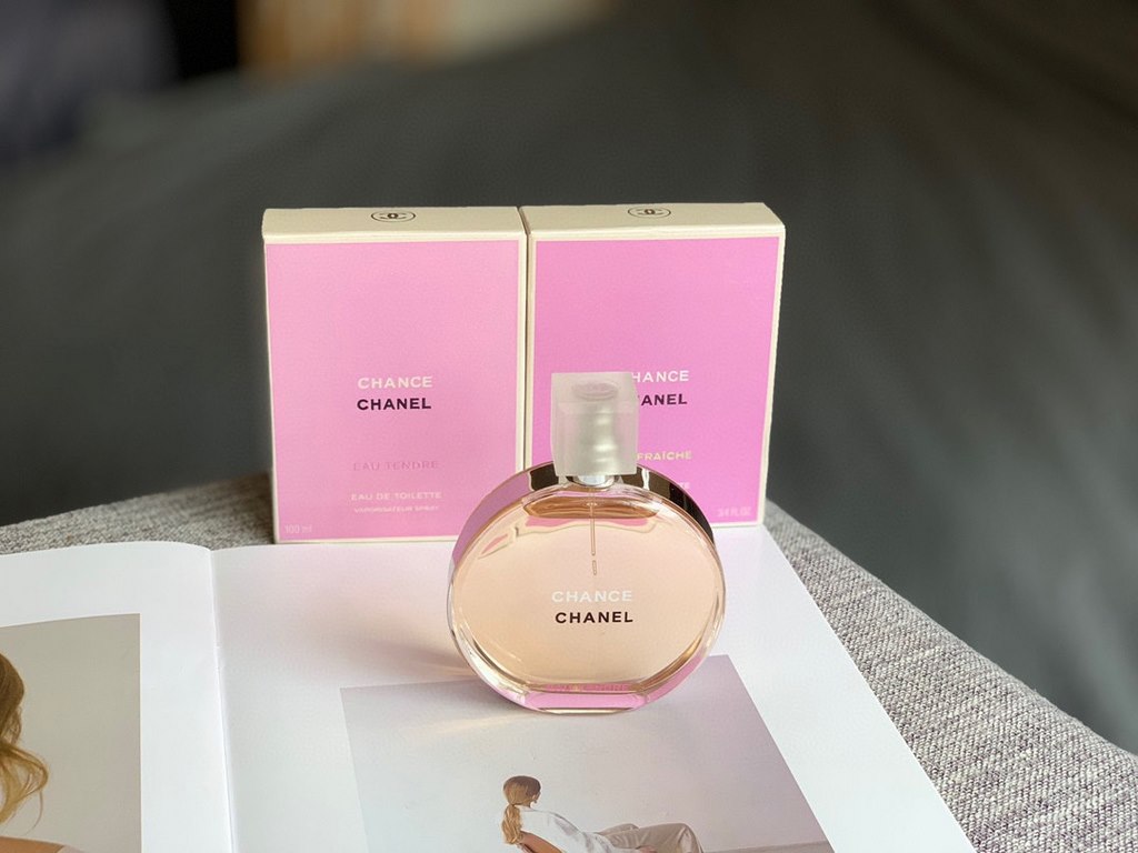 Original quality1 Orange Encounter 100mlEnergized with the small bitter fruity notes of blood orange and the sweetness of jasmine, CHANEL's new generation of perfumers presents a vibrant, long-lasting and robust woody-fl