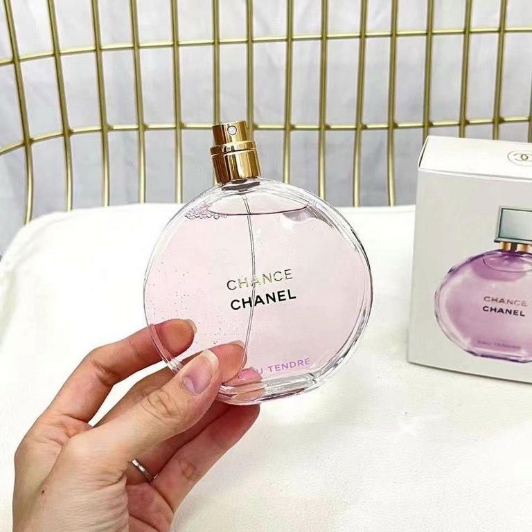 Original qualityXiao Xiang Christmas Pink Encounter Perfume 100ml   real shot   arrives   New Xiao Xiang Christmas Encounter Pink 100ml  50ml  Fragrance Grandma limited edition new version of the opportunity to Pink Enco