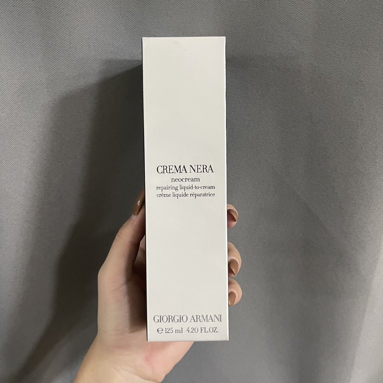 Original quality(Armani Black Key Liquid Facial Cream 125ml)   Armani Black Key Ultimate Face Repair Fluid  Armani Liquid Facial Cream is IQ tax It smells so good to have used it! To say that now new and strange beauty p