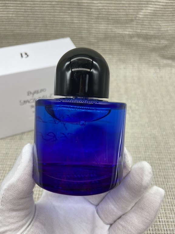 Original qualityParade Cosmic Perfume Starry Blue Perfume 100mlParade byredoX Travis Scott co-branded star limited perfume Space Rage 100ml ByredoXin models cosmic blue perfume 100ml, when Byredo is no longer cold  from 